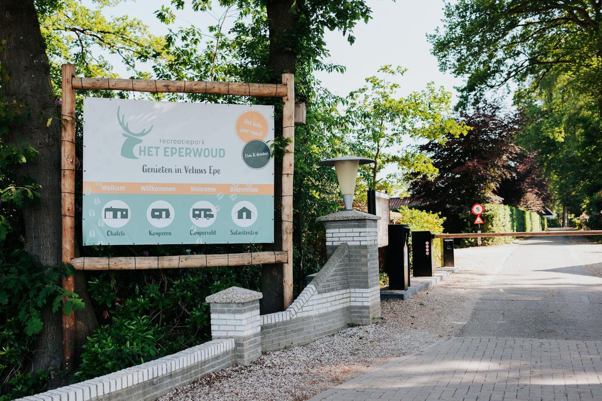 Knusse Blokhut Op Groot En Groen Perceel @ Veluwe Epe Exterior photo